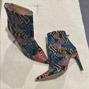 Steve Madden Colorful Patterned Women's Ankle Boots